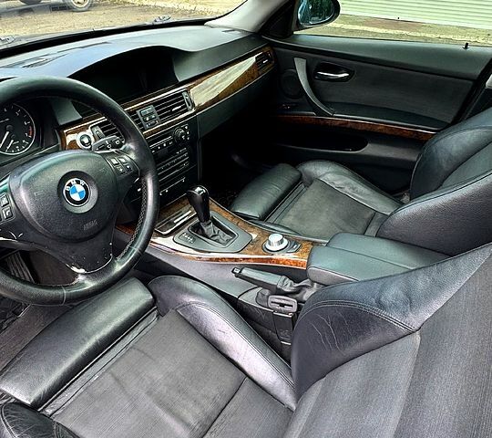 Серый БМВ 3 Серия, объемом двигателя 2 л и пробегом 290 тыс. км за 6599 $, фото 7 на Automoto.ua