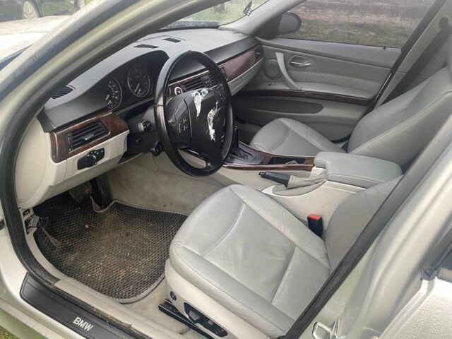 Серый БМВ 3 Серия, объемом двигателя 3 л и пробегом 216 тыс. км за 5500 $, фото 7 на Automoto.ua