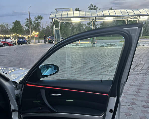 Сірий БМВ 3 Серія, об'ємом двигуна 2 л та пробігом 295 тис. км за 6900 $, фото 11 на Automoto.ua