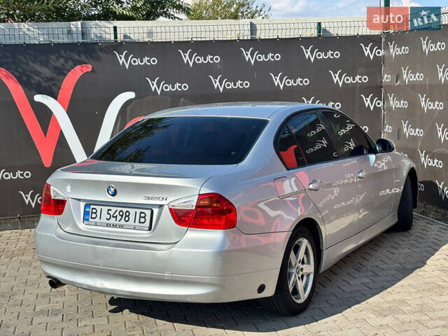 Серый БМВ 3 Серия, объемом двигателя 2 л и пробегом 309 тыс. км за 6900 $, фото 1 на Automoto.ua