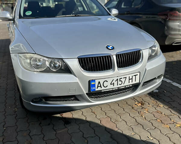 Серый БМВ 3 Серия, объемом двигателя 2 л и пробегом 194 тыс. км за 6850 $, фото 2 на Automoto.ua