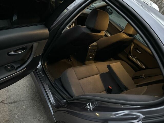 Серый БМВ 3 Серия, объемом двигателя 2 л и пробегом 280 тыс. км за 6999 $, фото 4 на Automoto.ua