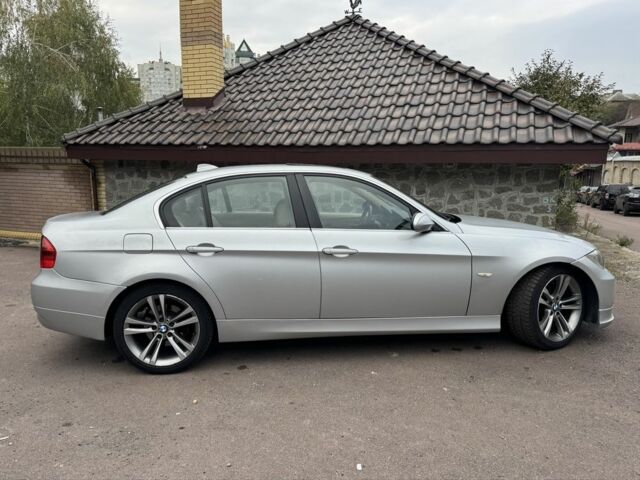 Сірий БМВ 3 Серія, об'ємом двигуна 2.5 л та пробігом 216 тис. км за 9200 $, фото 5 на Automoto.ua