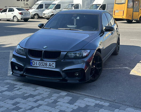 Серый БМВ 3 Серия, объемом двигателя 2 л и пробегом 245 тыс. км за 7300 $, фото 3 на Automoto.ua
