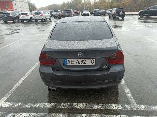 Серый БМВ 3 Серия, объемом двигателя 2 л и пробегом 400 тыс. км за 6500 $, фото 3 на Automoto.ua
