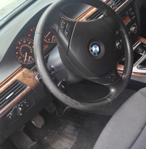 Серый БМВ 3 Серия, объемом двигателя 2 л и пробегом 312 тыс. км за 5000 $, фото 8 на Automoto.ua