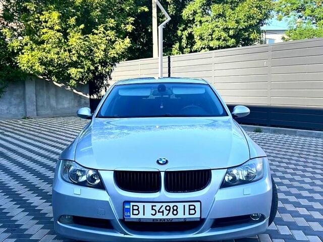 Серый БМВ 3 Серия, объемом двигателя 2 л и пробегом 256 тыс. км за 6300 $, фото 1 на Automoto.ua