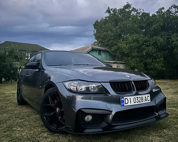 Серый БМВ 3 Серия, объемом двигателя 2 л и пробегом 245 тыс. км за 7300 $, фото 8 на Automoto.ua