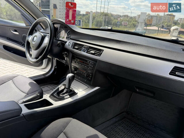 Сірий БМВ 3 Серія, об'ємом двигуна 2.5 л та пробігом 270 тис. км за 5800 $, фото 20 на Automoto.ua