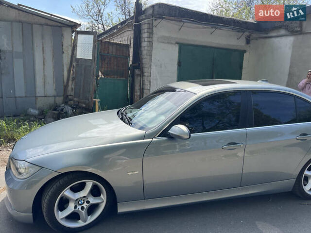 Серый БМВ 3 Серия, объемом двигателя 2.5 л и пробегом 130 тыс. км за 9500 $, фото 3 на Automoto.ua