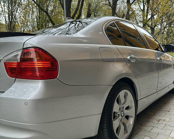 Серый БМВ 3 Серия, объемом двигателя 2.5 л и пробегом 280 тыс. км за 8500 $, фото 6 на Automoto.ua