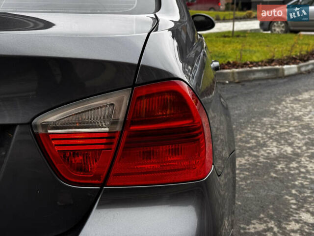 Сірий БМВ 3 Серія, об'ємом двигуна 2 л та пробігом 282 тис. км за 5999 $, фото 19 на Automoto.ua