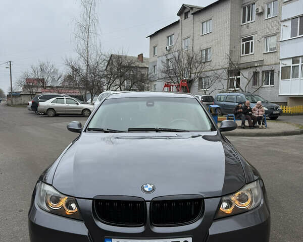 Серый БМВ 3 Серия, объемом двигателя 2 л и пробегом 256 тыс. км за 7500 $, фото 3 на Automoto.ua