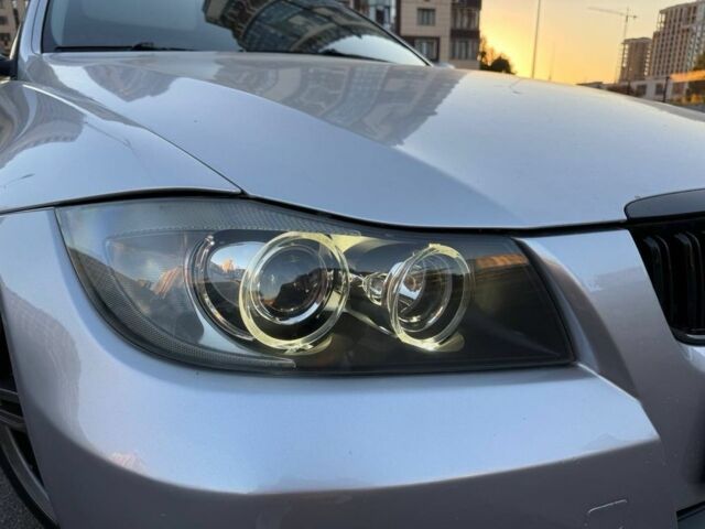 Серый БМВ 3 Серия, объемом двигателя 2 л и пробегом 220 тыс. км за 6200 $, фото 5 на Automoto.ua