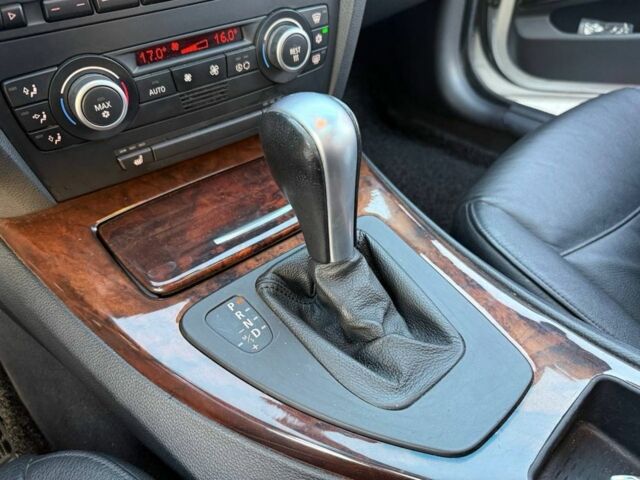 Серый БМВ 3 Серия, объемом двигателя 2 л и пробегом 220 тыс. км за 6200 $, фото 16 на Automoto.ua