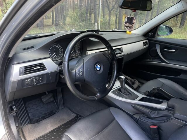 Серый БМВ 3 Серия, объемом двигателя 2 л и пробегом 270 тыс. км за 6600 $, фото 16 на Automoto.ua