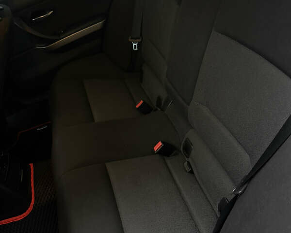 Серый БМВ 3 Серия, объемом двигателя 2 л и пробегом 256 тыс. км за 7500 $, фото 18 на Automoto.ua