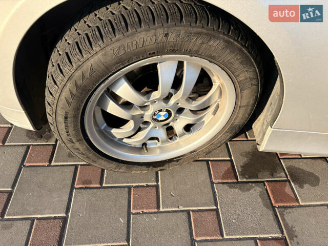 Серый БМВ 3 Серия, объемом двигателя 2.5 л и пробегом 100 тыс. км за 8500 $, фото 12 на Automoto.ua