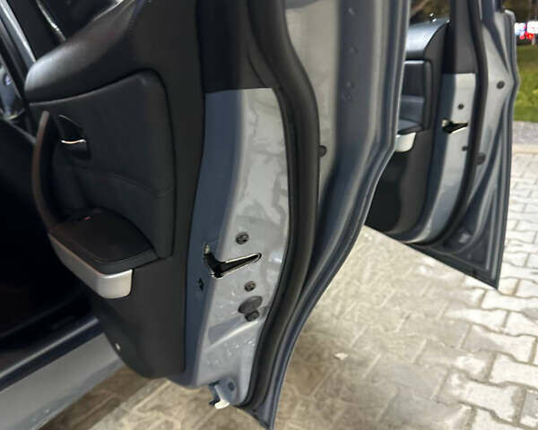 Серый БМВ 3 Серия, объемом двигателя 2 л и пробегом 220 тыс. км за 6350 $, фото 23 на Automoto.ua