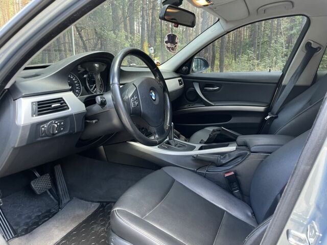 Серый БМВ 3 Серия, объемом двигателя 2 л и пробегом 270 тыс. км за 6600 $, фото 15 на Automoto.ua