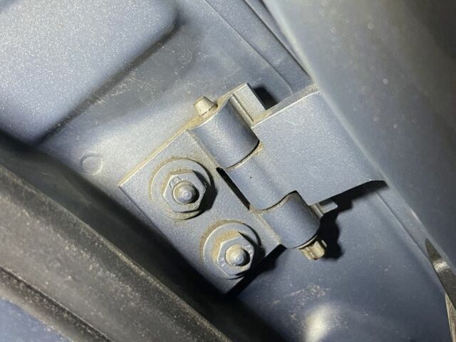 БМВ 3 Серия 2006 в Чернигове на Automoto.ua Серый БМВ 3 Серия, объемом двигателя 2 л и пробегом 260 тыс. км за 7500 $, фото 9 на Automoto.ua