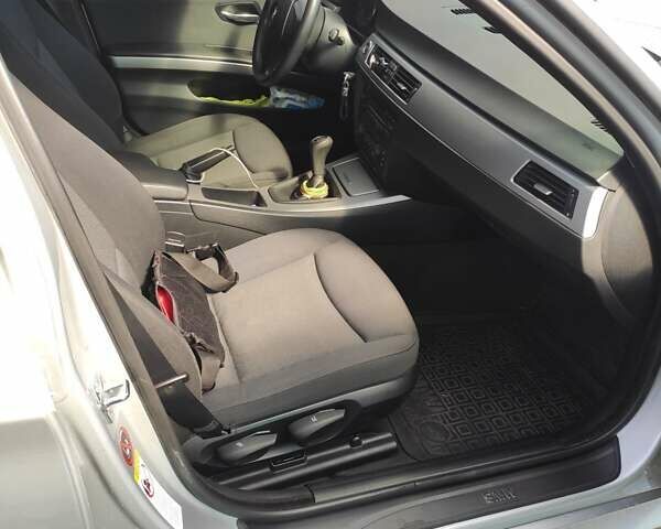 Сірий БМВ 3 Серія, об'ємом двигуна 2 л та пробігом 190 тис. км за 7200 $, фото 13 на Automoto.ua