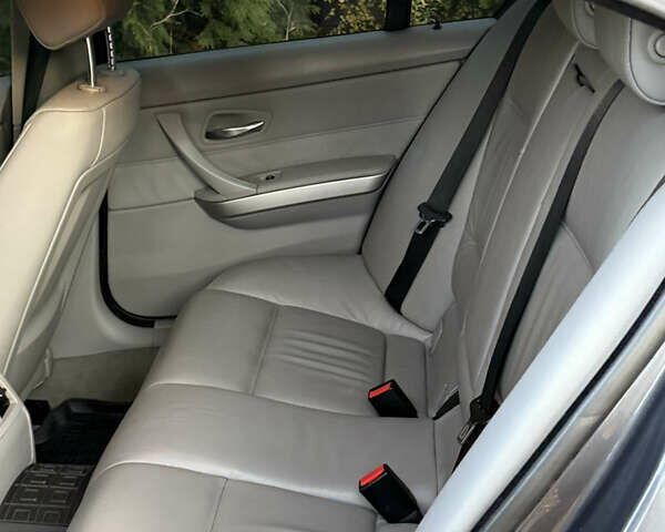 Серый БМВ 3 Серия, объемом двигателя 2 л и пробегом 405 тыс. км за 7999 $, фото 36 на Automoto.ua