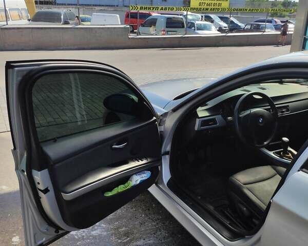 Сірий БМВ 3 Серія, об'ємом двигуна 2 л та пробігом 190 тис. км за 7200 $, фото 3 на Automoto.ua