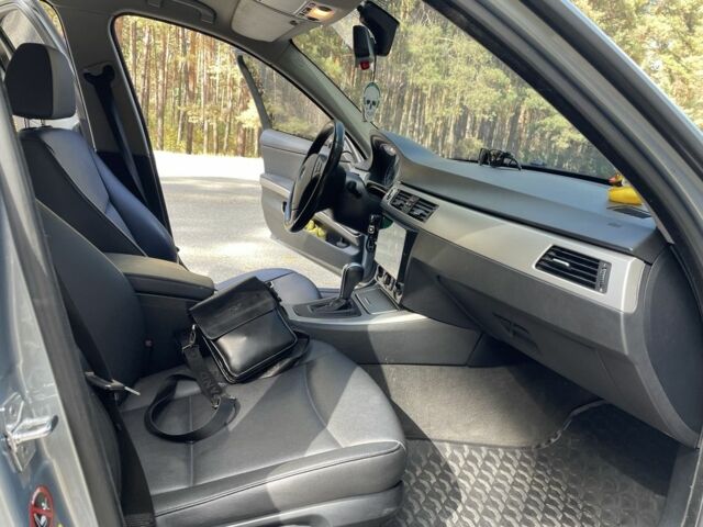 Серый БМВ 3 Серия, объемом двигателя 2 л и пробегом 270 тыс. км за 6600 $, фото 19 на Automoto.ua