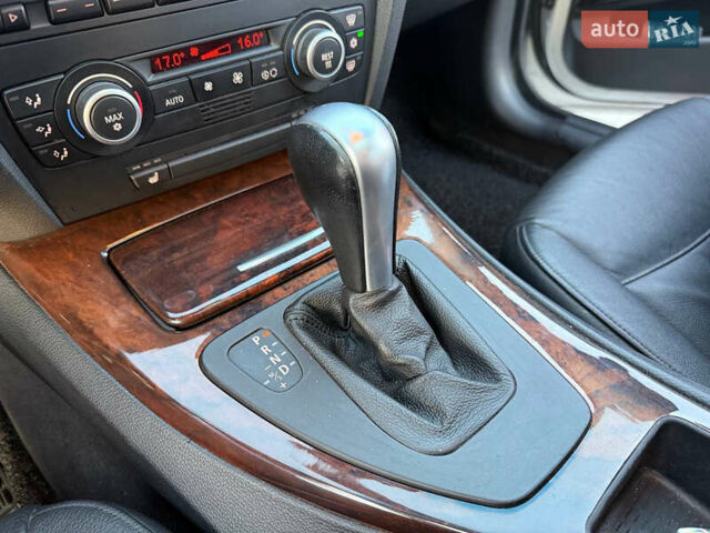 Серый БМВ 3 Серия, объемом двигателя 2 л и пробегом 225 тыс. км за 6600 $, фото 16 на Automoto.ua