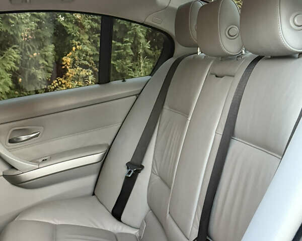 Серый БМВ 3 Серия, объемом двигателя 2 л и пробегом 405 тыс. км за 7999 $, фото 41 на Automoto.ua