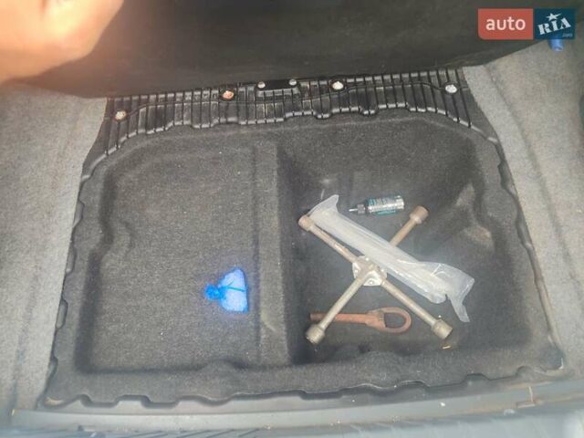 Сірий БМВ 3 Серія, об'ємом двигуна 2 л та пробігом 274 тис. км за 6700 $, фото 32 на Automoto.ua