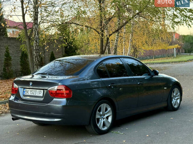 Серый БМВ 3 Серия, объемом двигателя 2 л и пробегом 405 тыс. км за 7999 $, фото 27 на Automoto.ua