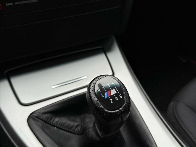 Серый БМВ 3 Серия, объемом двигателя 2 л и пробегом 247 тыс. км за 7500 $, фото 18 на Automoto.ua