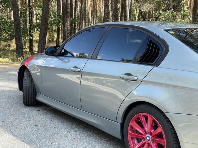 Серый БМВ 3 Серия, объемом двигателя 2 л и пробегом 270 тыс. км за 6600 $, фото 9 на Automoto.ua