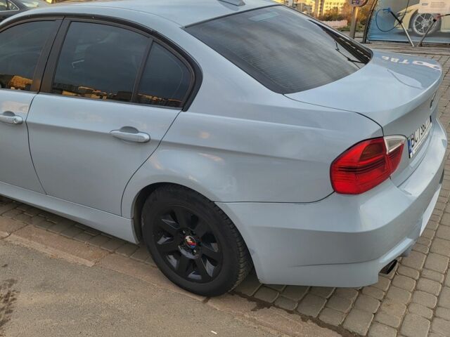 Серый БМВ 3 Серия, объемом двигателя 2 л и пробегом 350 тыс. км за 5368 $, фото 5 на Automoto.ua