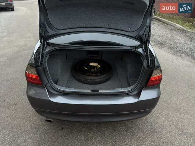 Серый БМВ 3 Серия, объемом двигателя 2 л и пробегом 256 тыс. км за 7500 $, фото 13 на Automoto.ua
