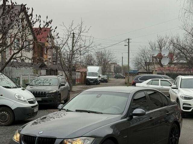 Серый БМВ 3 Серия, объемом двигателя 2 л и пробегом 247 тыс. км за 7500 $, фото 23 на Automoto.ua