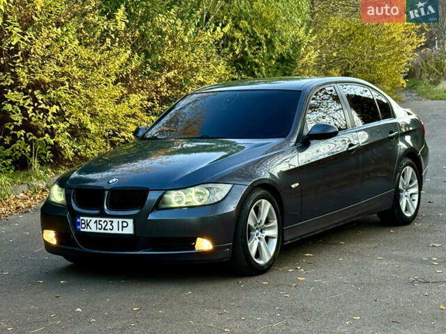 Серый БМВ 3 Серия, объемом двигателя 2 л и пробегом 405 тыс. км за 7999 $, фото 12 на Automoto.ua
