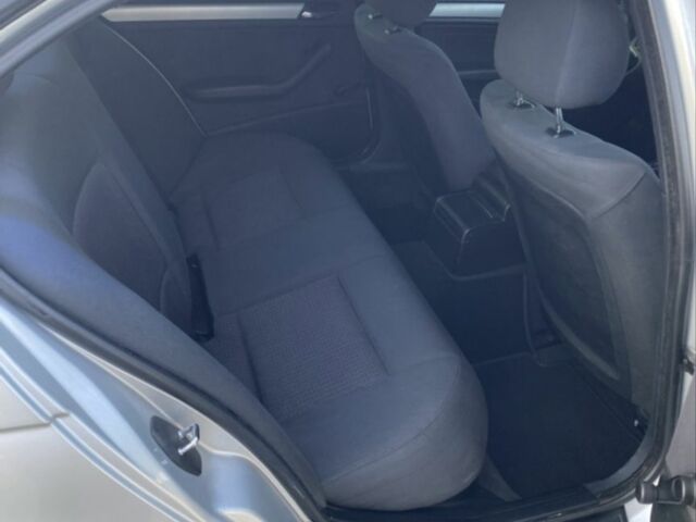 Сірий БМВ 3 Серія, об'ємом двигуна 1.8 л та пробігом 150 тис. км за 4000 $, фото 6 на Automoto.ua