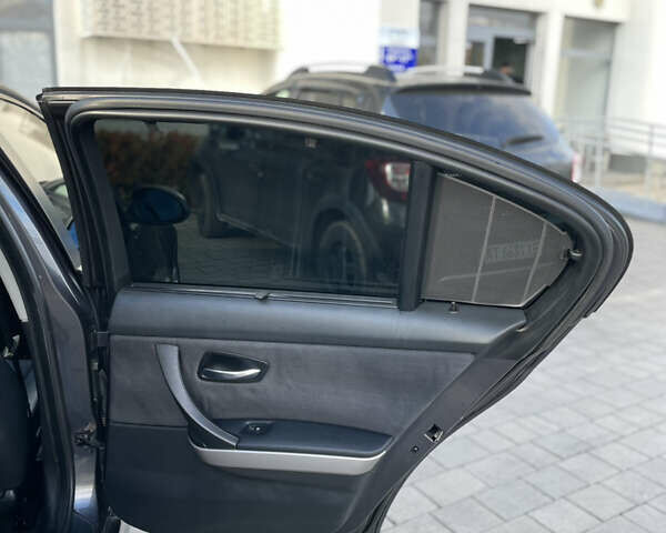 Серый БМВ 3 Серия, объемом двигателя 2 л и пробегом 280 тыс. км за 6499 $, фото 16 на Automoto.ua