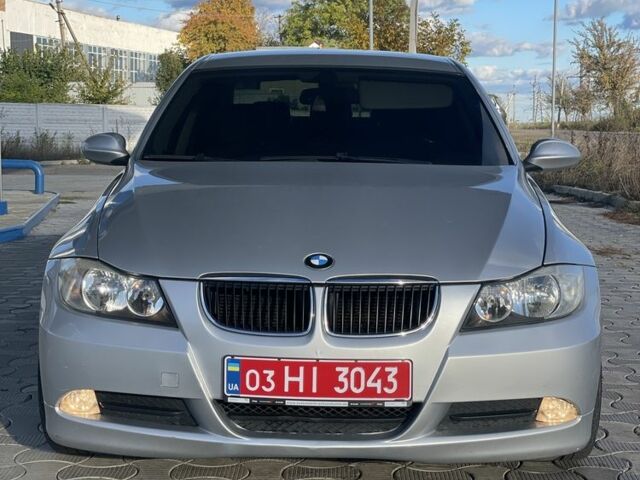 Серый БМВ 3 Серия, объемом двигателя 2 л и пробегом 246 тыс. км за 7000 $, фото 3 на Automoto.ua