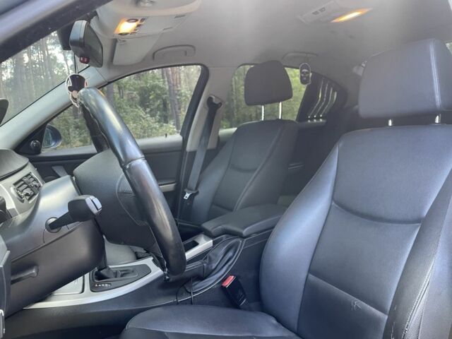 Серый БМВ 3 Серия, объемом двигателя 2 л и пробегом 270 тыс. км за 6600 $, фото 17 на Automoto.ua