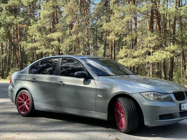 Серый БМВ 3 Серия, объемом двигателя 2 л и пробегом 270 тыс. км за 6600 $, фото 5 на Automoto.ua