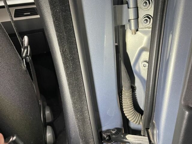 БМВ 3 Серия 2006 в Чернигове на Automoto.ua Серый БМВ 3 Серия, объемом двигателя 2 л и пробегом 260 тыс. км за 7500 $, фото 15 на Automoto.ua