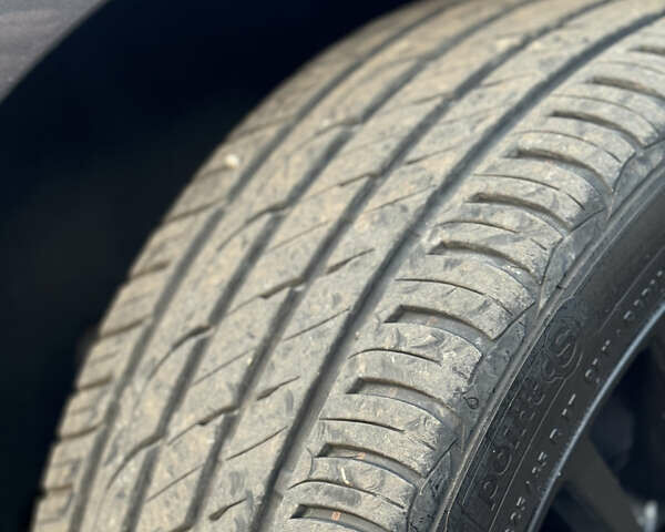 Сірий БМВ 3 Серія, об'ємом двигуна 2 л та пробігом 235 тис. км за 7199 $, фото 4 на Automoto.ua