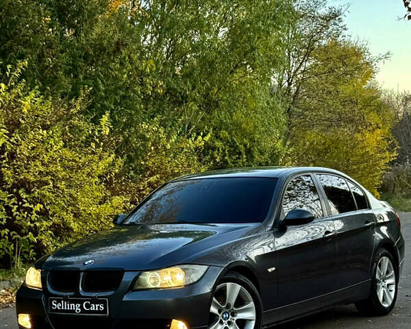 Серый БМВ 3 Серия, объемом двигателя 2 л и пробегом 405 тыс. км за 7999 $, фото 6 на Automoto.ua