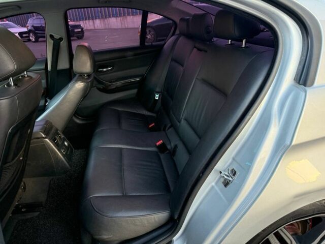 Серый БМВ 3 Серия, объемом двигателя 2 л и пробегом 220 тыс. км за 6200 $, фото 9 на Automoto.ua