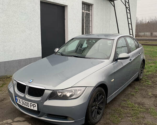 Серый БМВ 3 Серия, объемом двигателя 2 л и пробегом 240 тыс. км за 6700 $, фото 1 на Automoto.ua