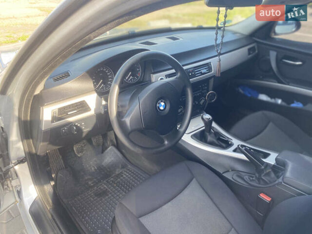 Сірий БМВ 3 Серія, об'ємом двигуна 2 л та пробігом 235 тис. км за 5999 $, фото 4 на Automoto.ua